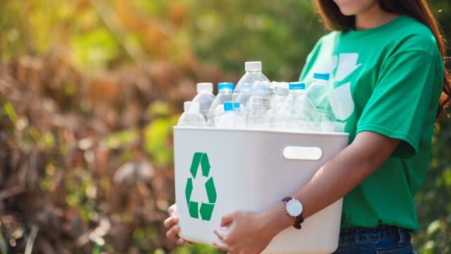 7 zagadnień, które warto wiedzieć o recyklingu plastiku