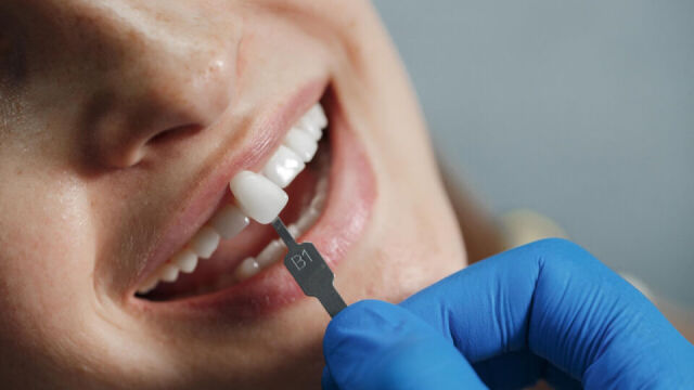 Czy wszczepienie implantu zębowego jest bolesne?