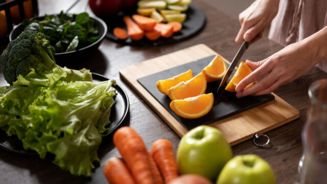 Zalety i wyzwania związane z dietą opartą na owocach i warzywach