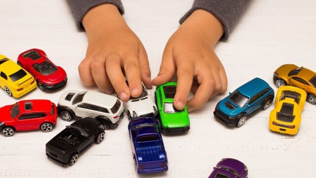 Praktyczne porady dotyczące segregacji samochodzików dla dzieci