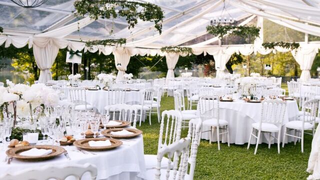 Kiedy najlepiej zorganizować ceremonię ślubną na świeżym powietrzu?